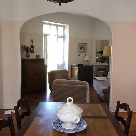 別荘 House Maison Du Golf : Vacances Avec Jardin Au Coeur Du Quartier Saint-charles ビアリッツ