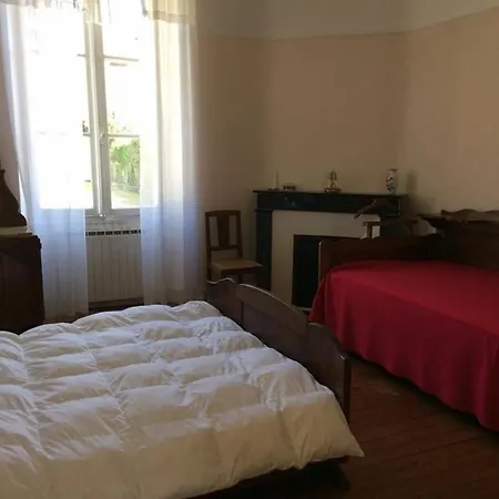 Vakantiehuis House Maison Du Golf : Vacances Avec Jardin Au Coeur Du Quartier Saint-charles *